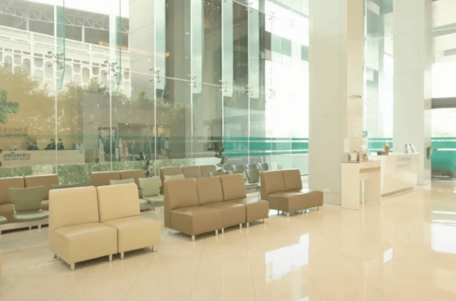 Intrarat Hospital, Bangkok
